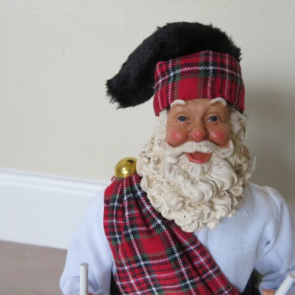 Santa Little Drummer Boy Standing Decor Santas Workshop Handcrafted Collectibles - Picture 5 of 5